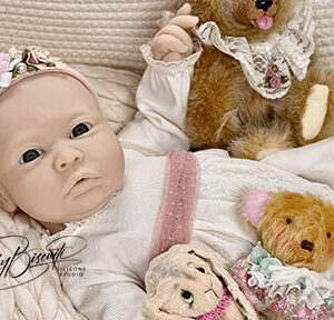 DAHLIA AWAKE